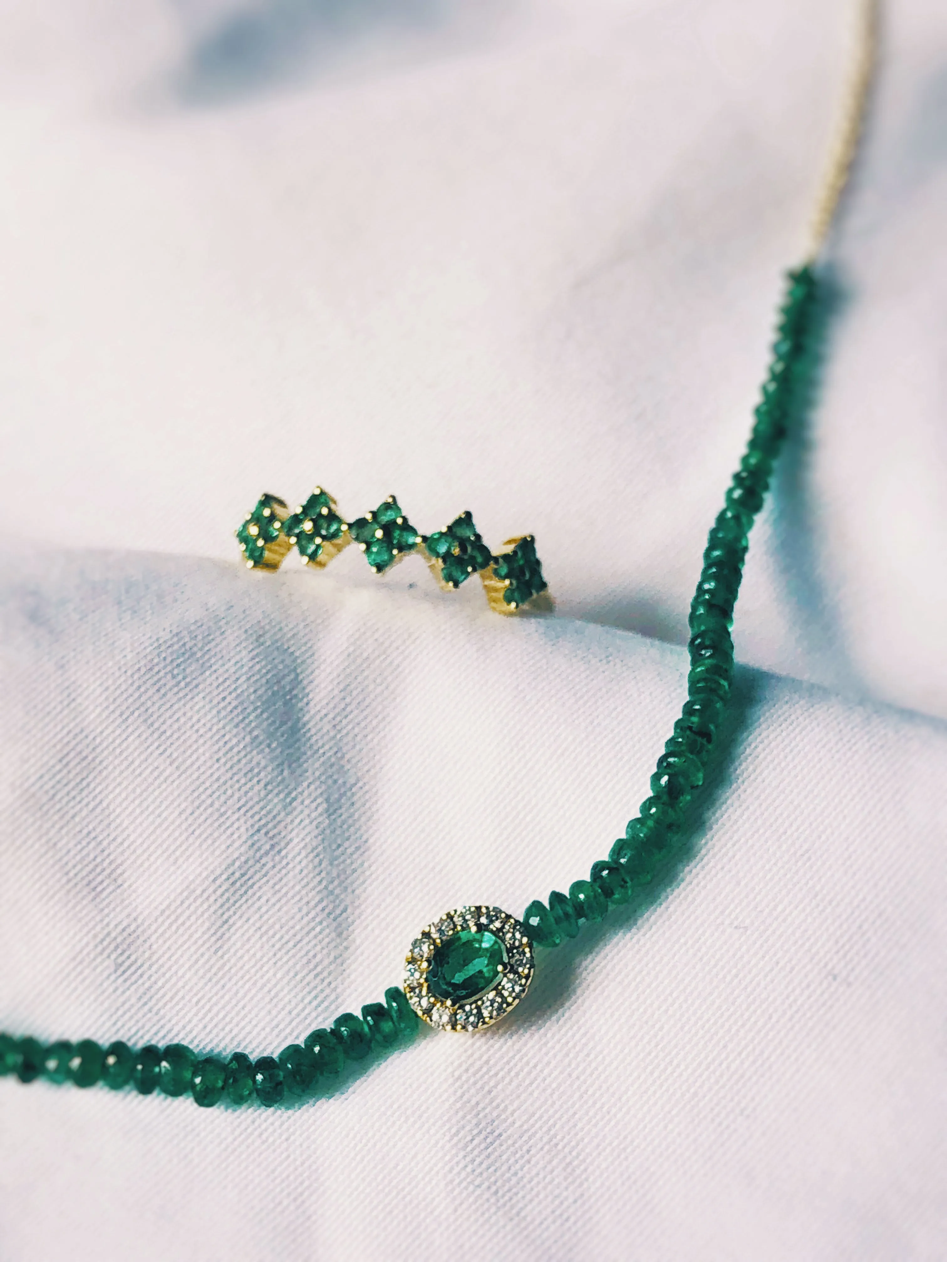18k Gold Emerald Beaded Diamond Bracelet