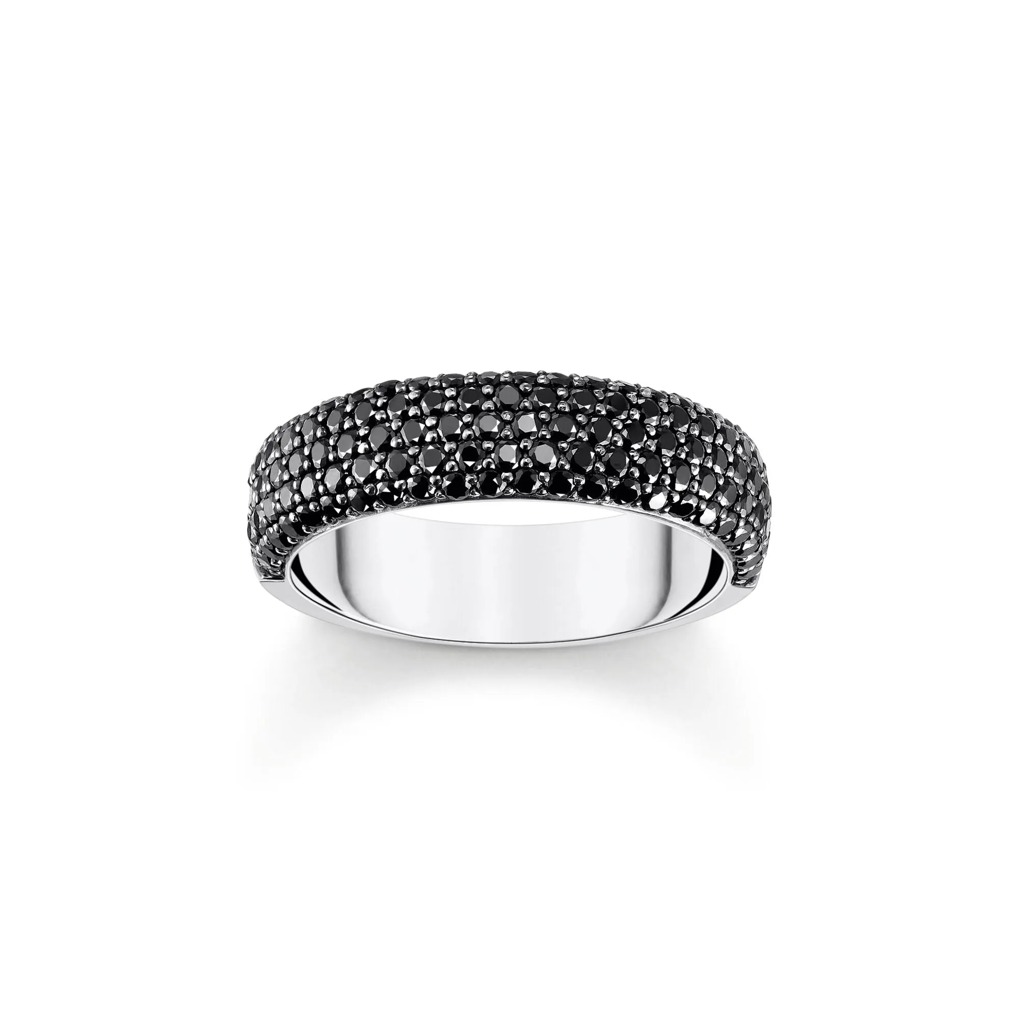 Chunky band ring with black zirconia