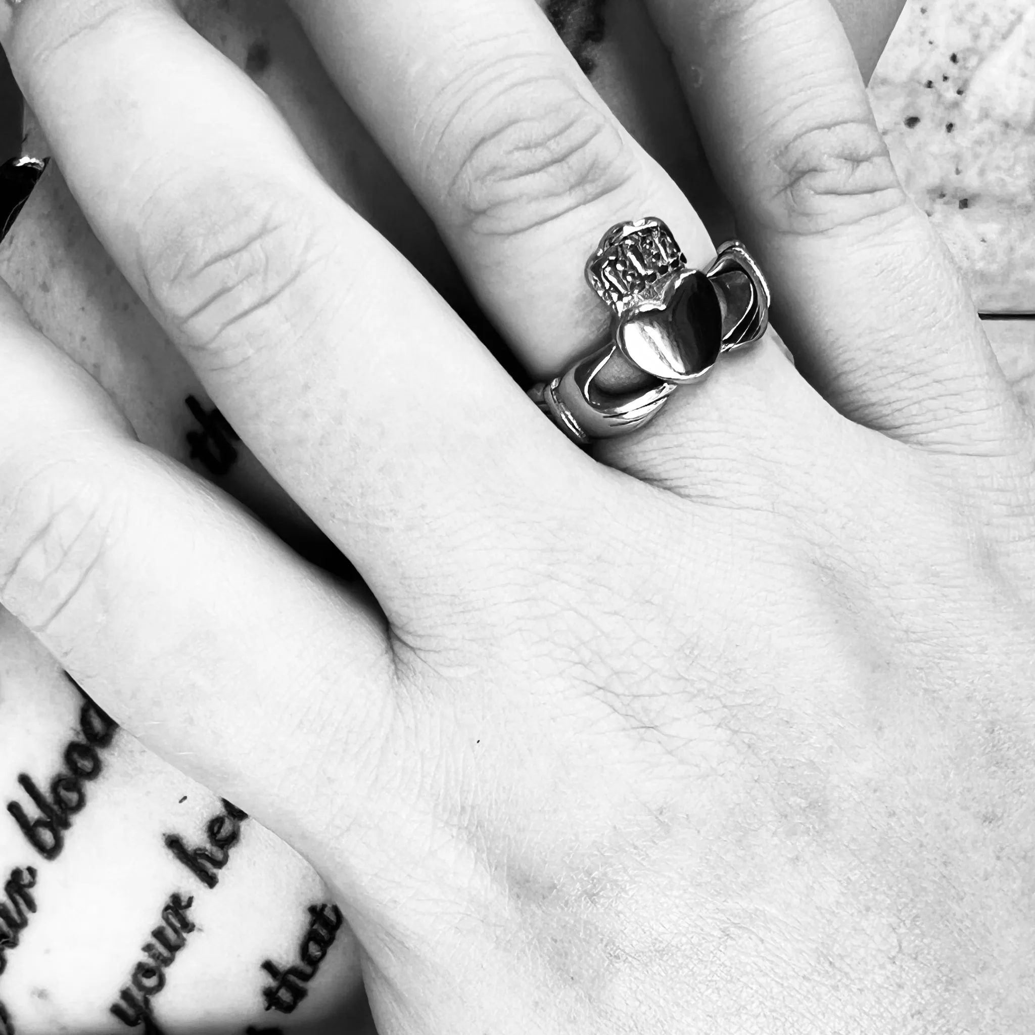 Detailed Claddagh Stainless Steel Ring / SCR4049