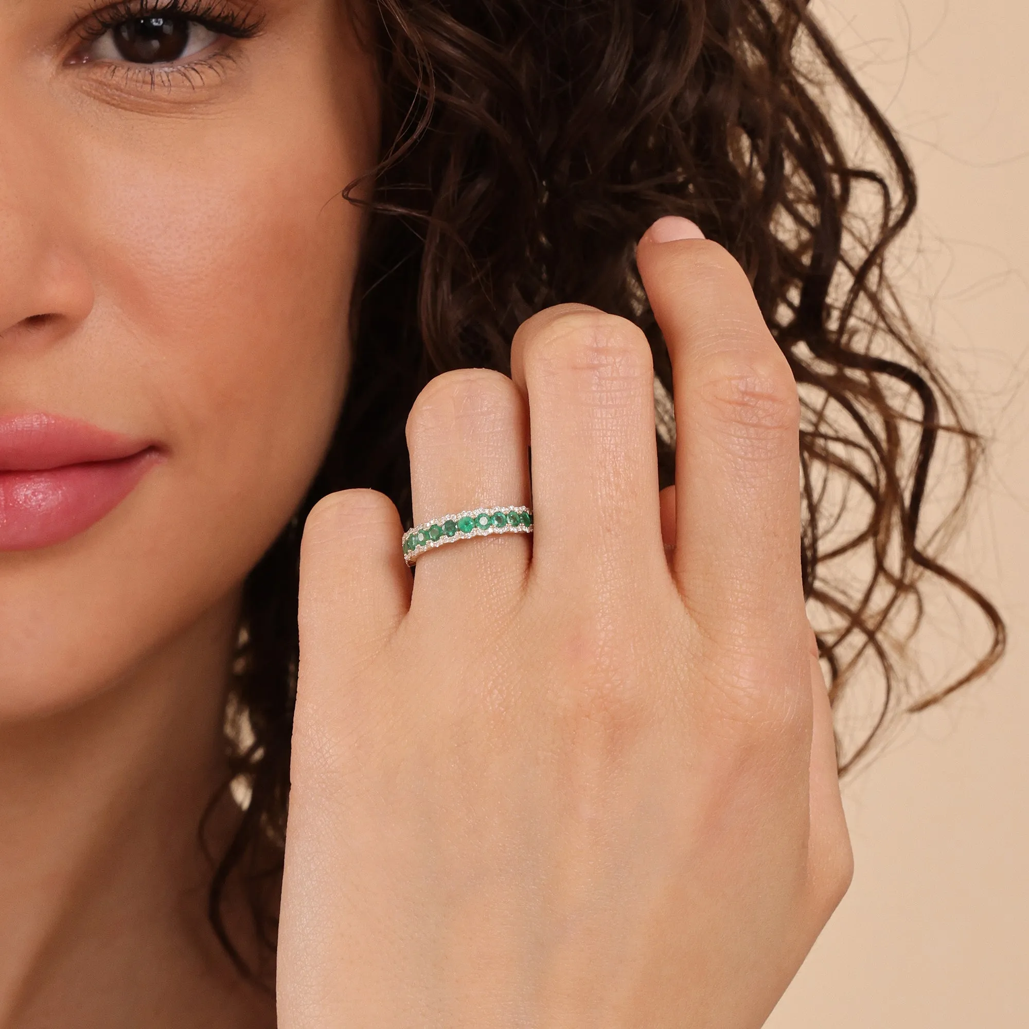 Emerald Diamond Half Eternity Ring, Zelena