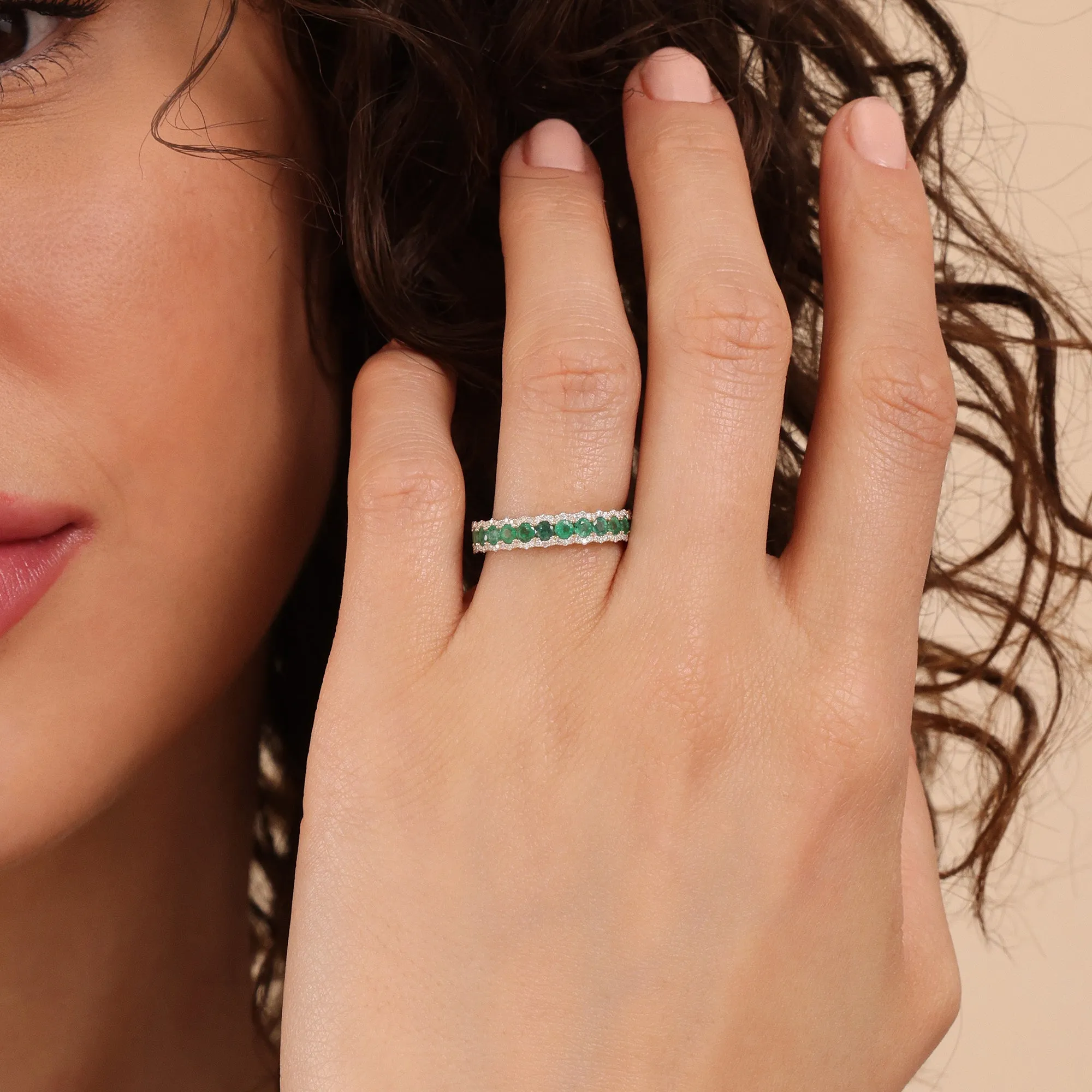 Emerald Diamond Half Eternity Ring, Zelena