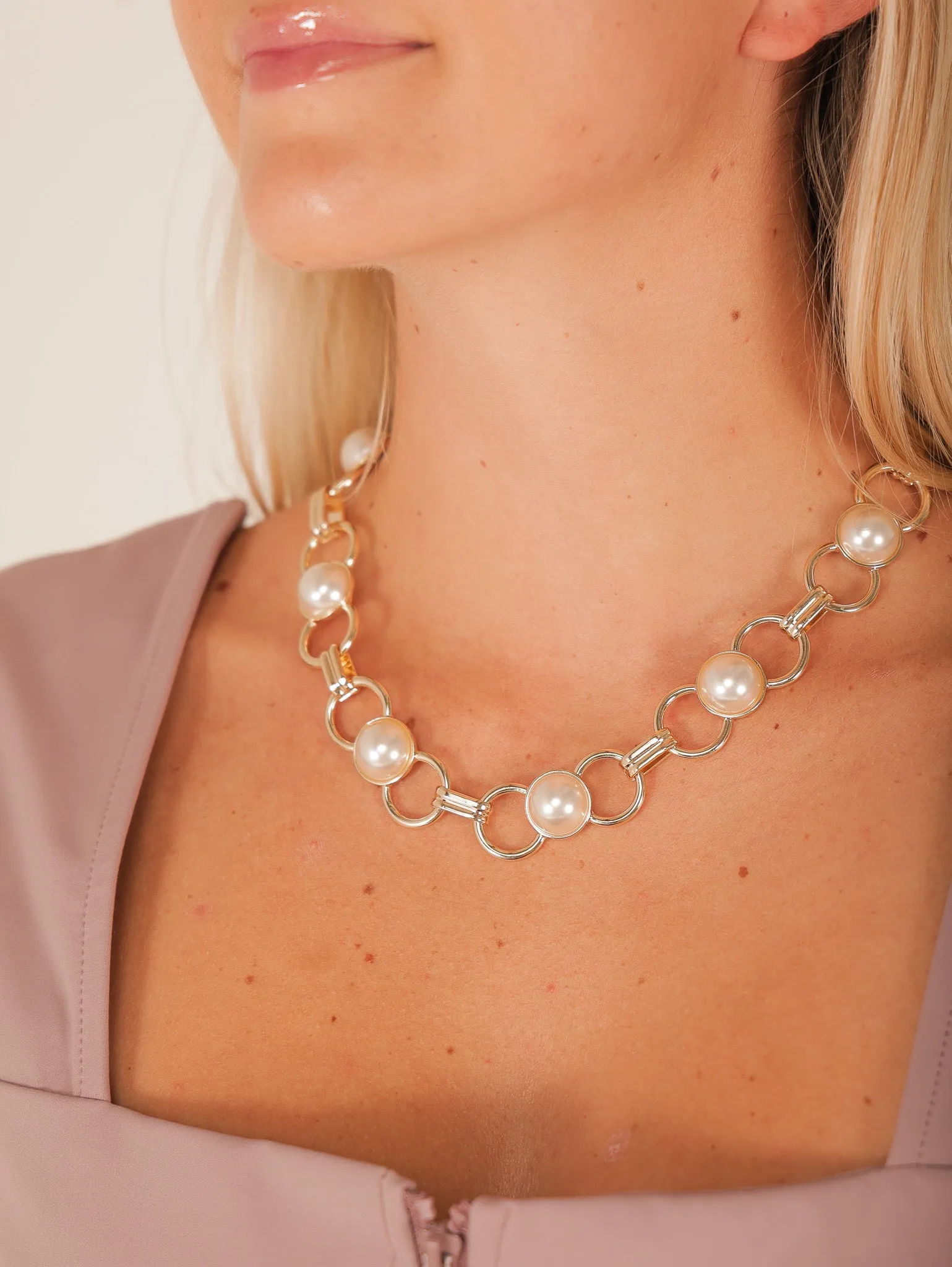 Farrah Pearl & Chain Necklace