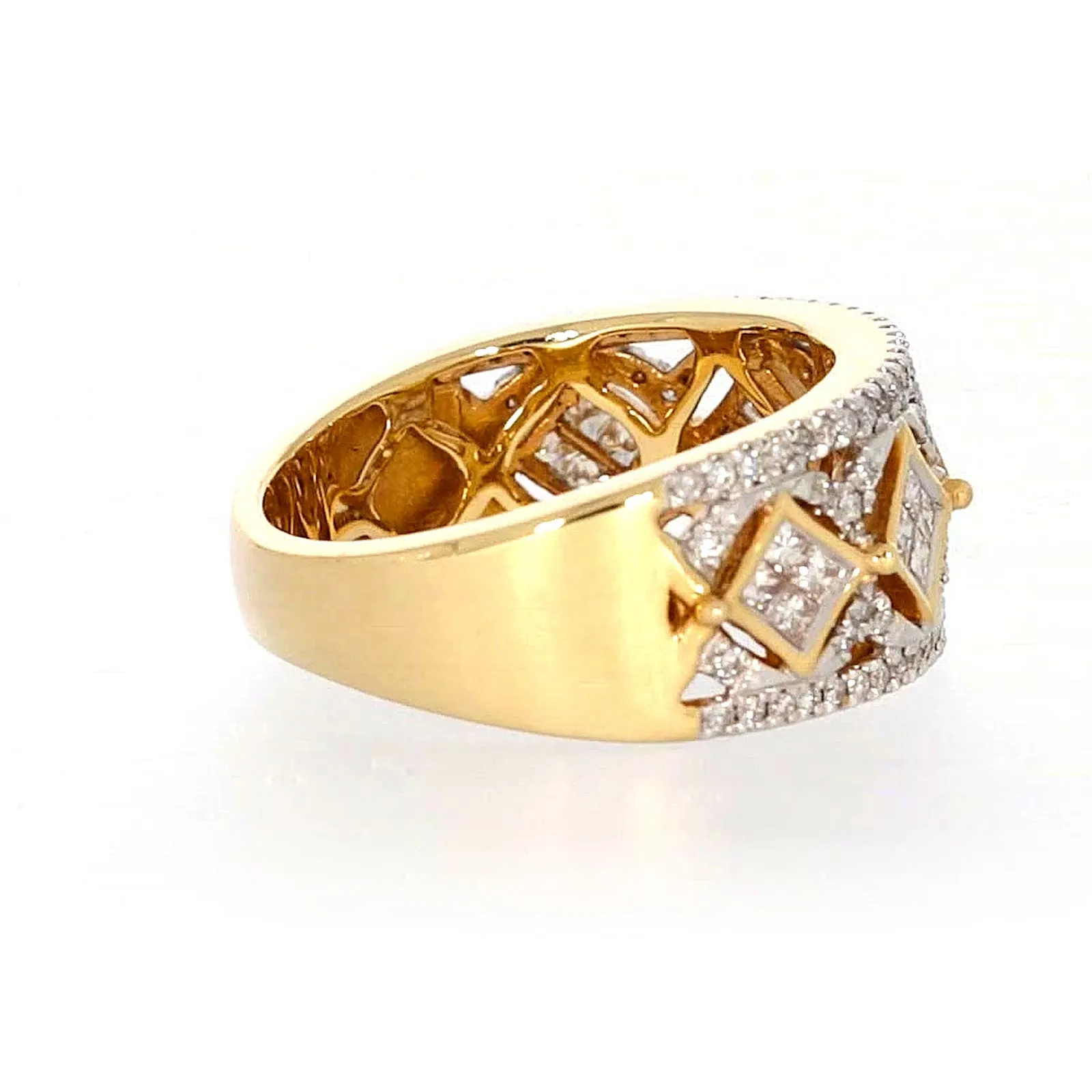 New York 14ct Yellow Gold Princess and Round Brilliant Cut 3/4 CARAT tw of Diamonds Ring
