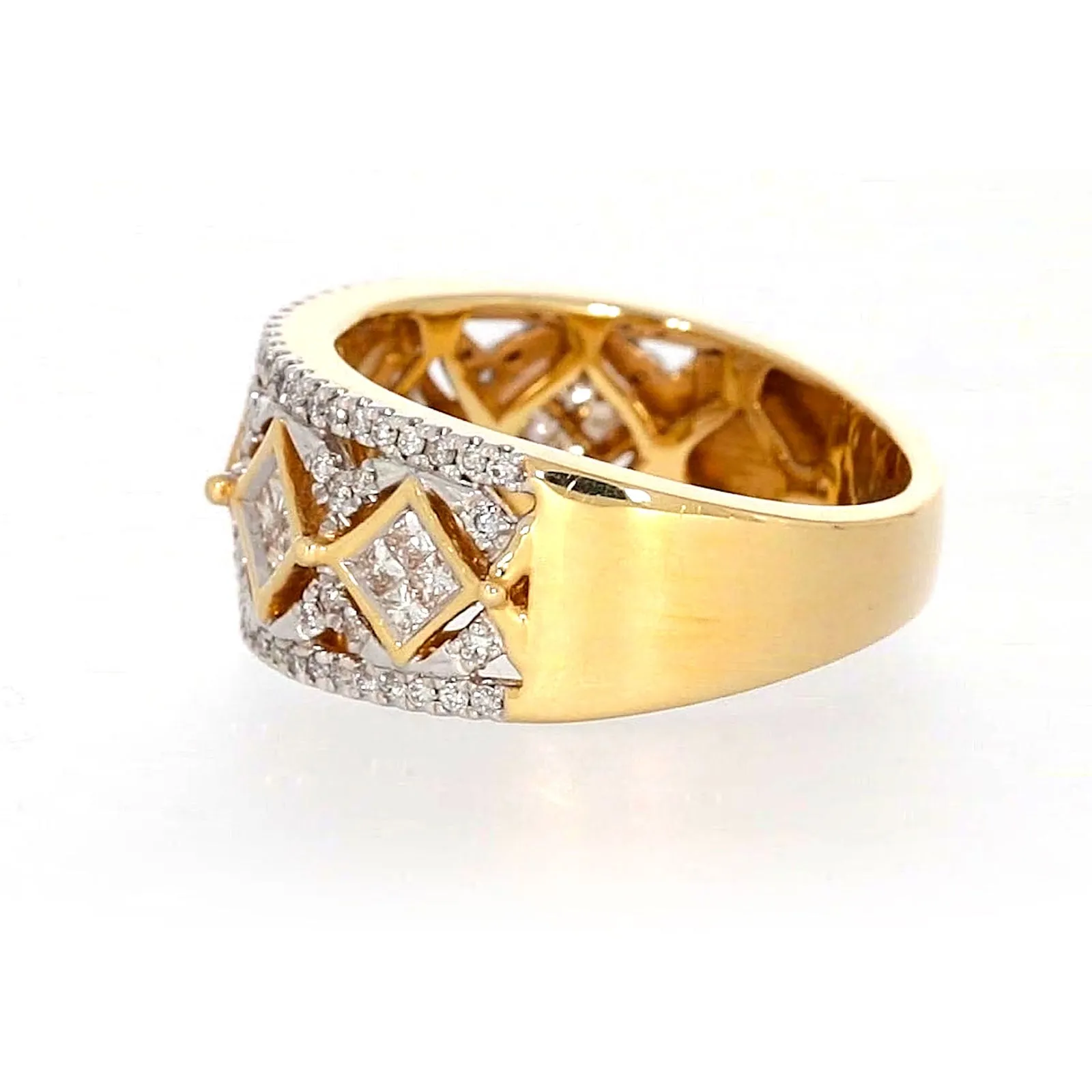 New York 14ct Yellow Gold Princess and Round Brilliant Cut 3/4 CARAT tw of Diamonds Ring