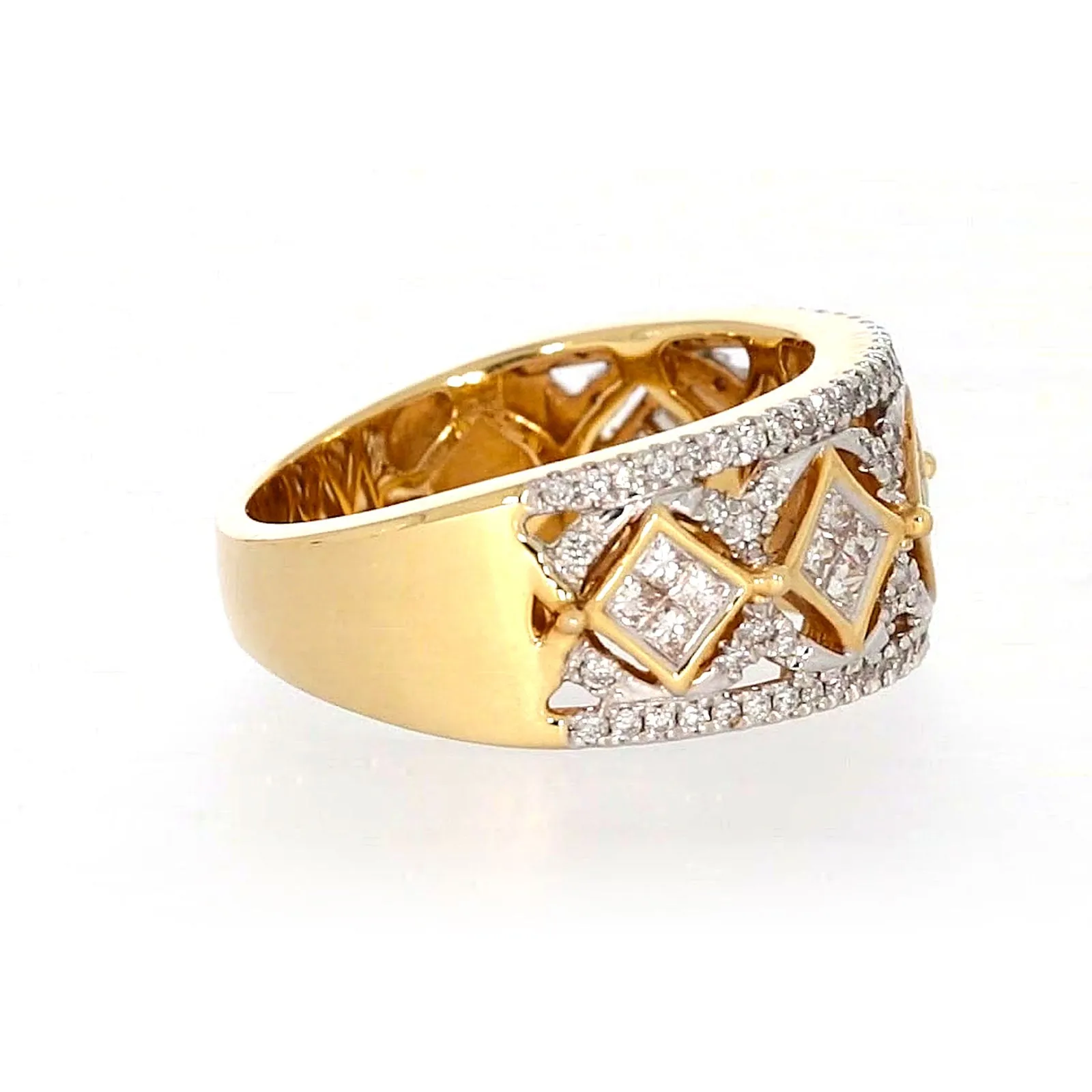 New York 14ct Yellow Gold Princess and Round Brilliant Cut 3/4 CARAT tw of Diamonds Ring