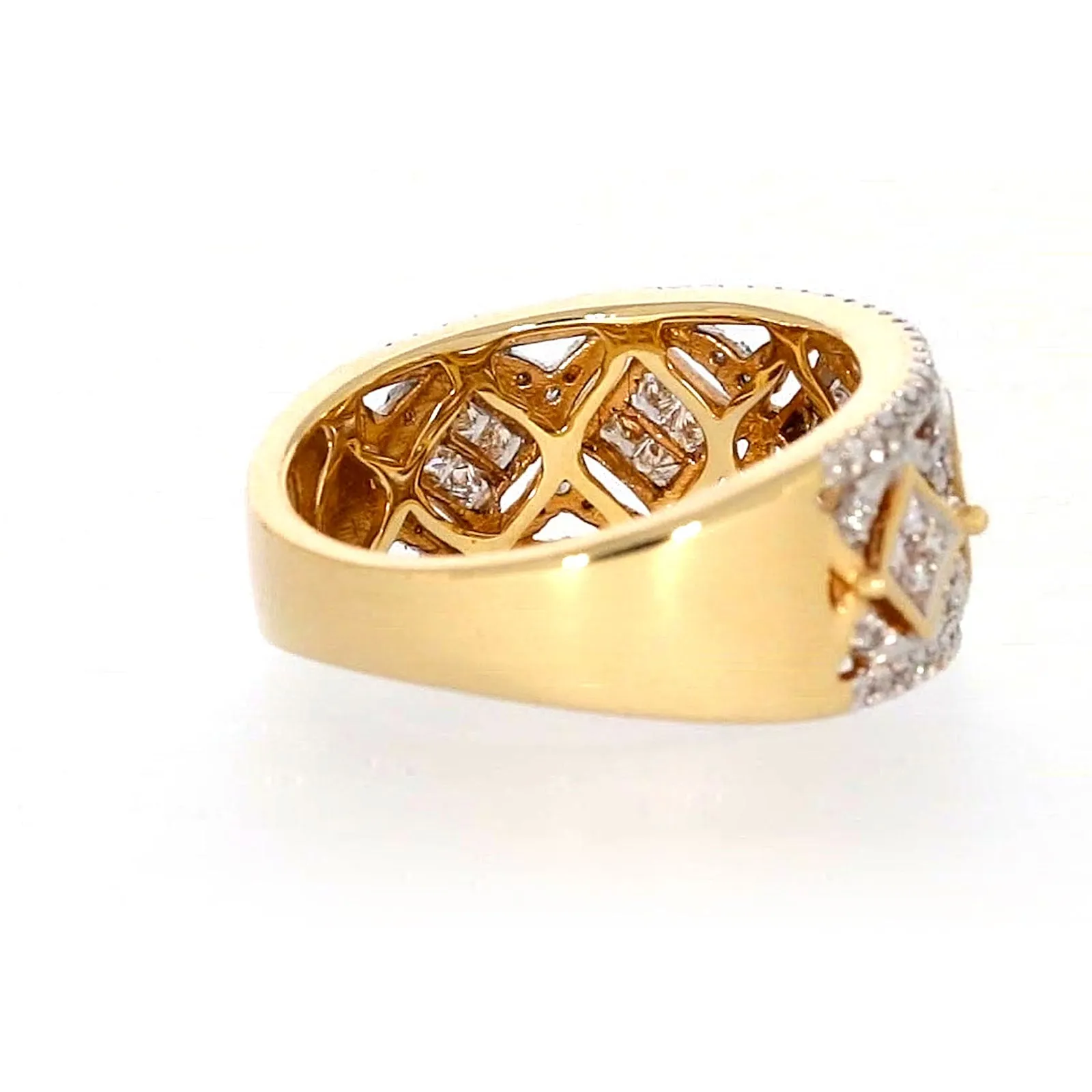 New York 14ct Yellow Gold Princess and Round Brilliant Cut 3/4 CARAT tw of Diamonds Ring