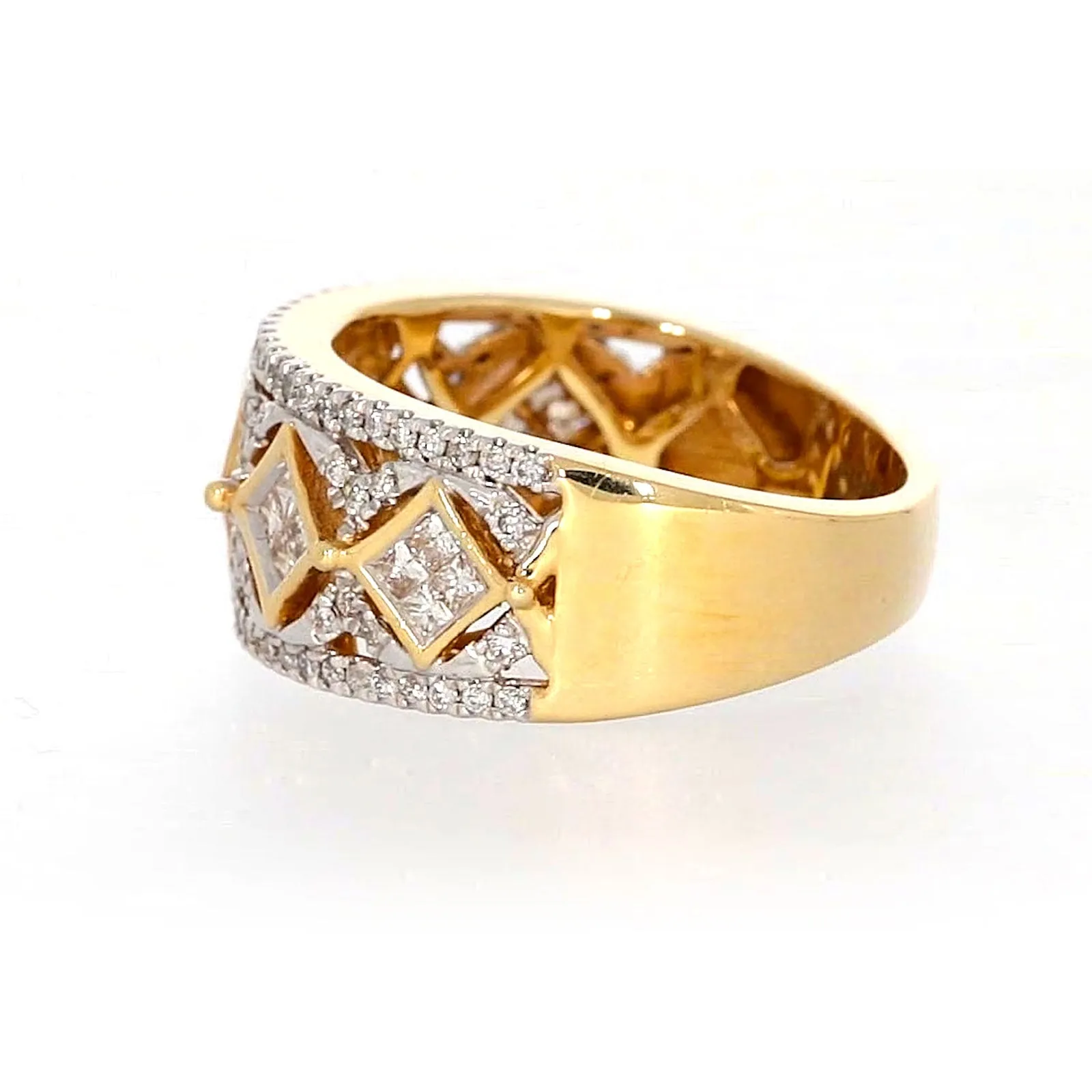 New York 14ct Yellow Gold Princess and Round Brilliant Cut 3/4 CARAT tw of Diamonds Ring