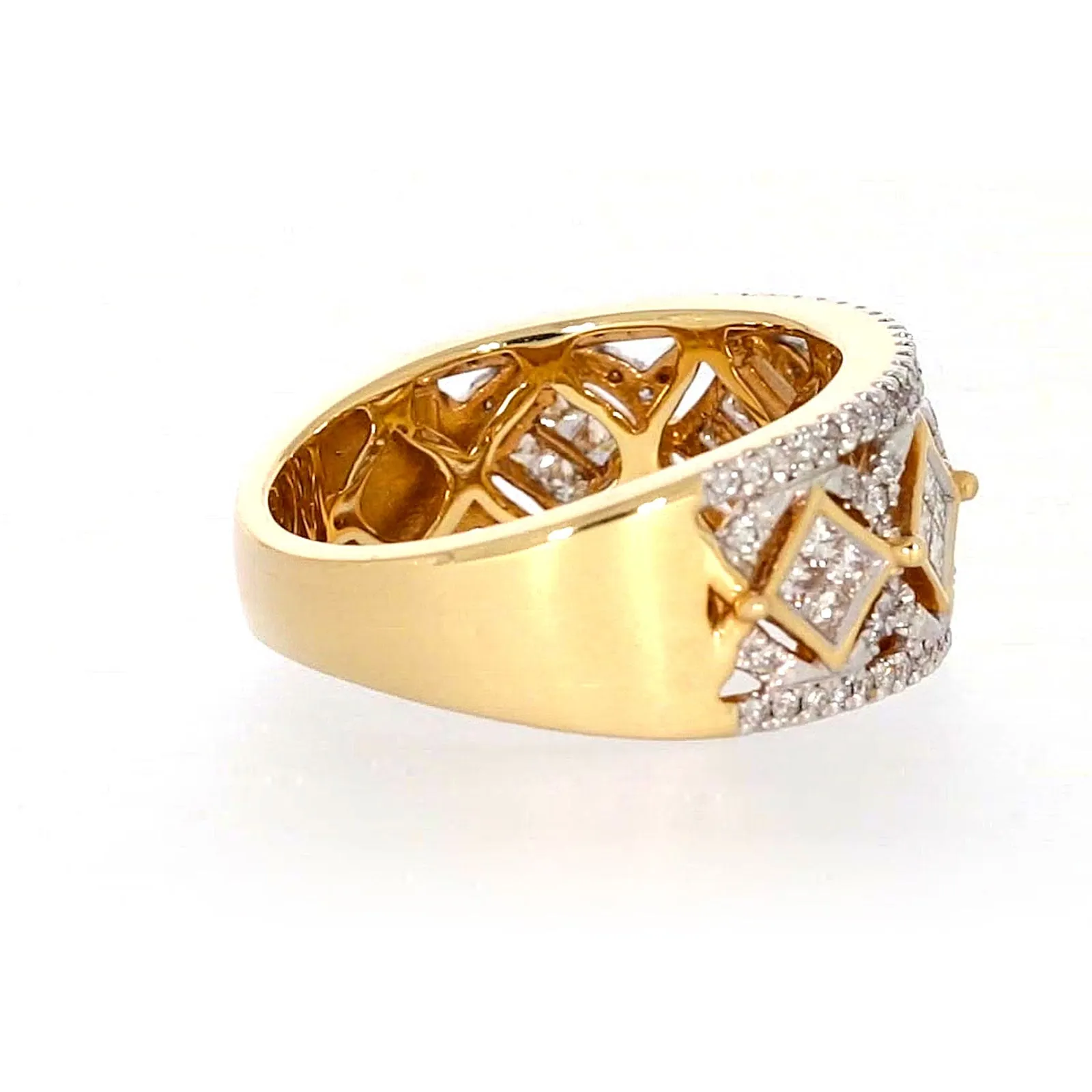 New York 14ct Yellow Gold Princess and Round Brilliant Cut 3/4 CARAT tw of Diamonds Ring