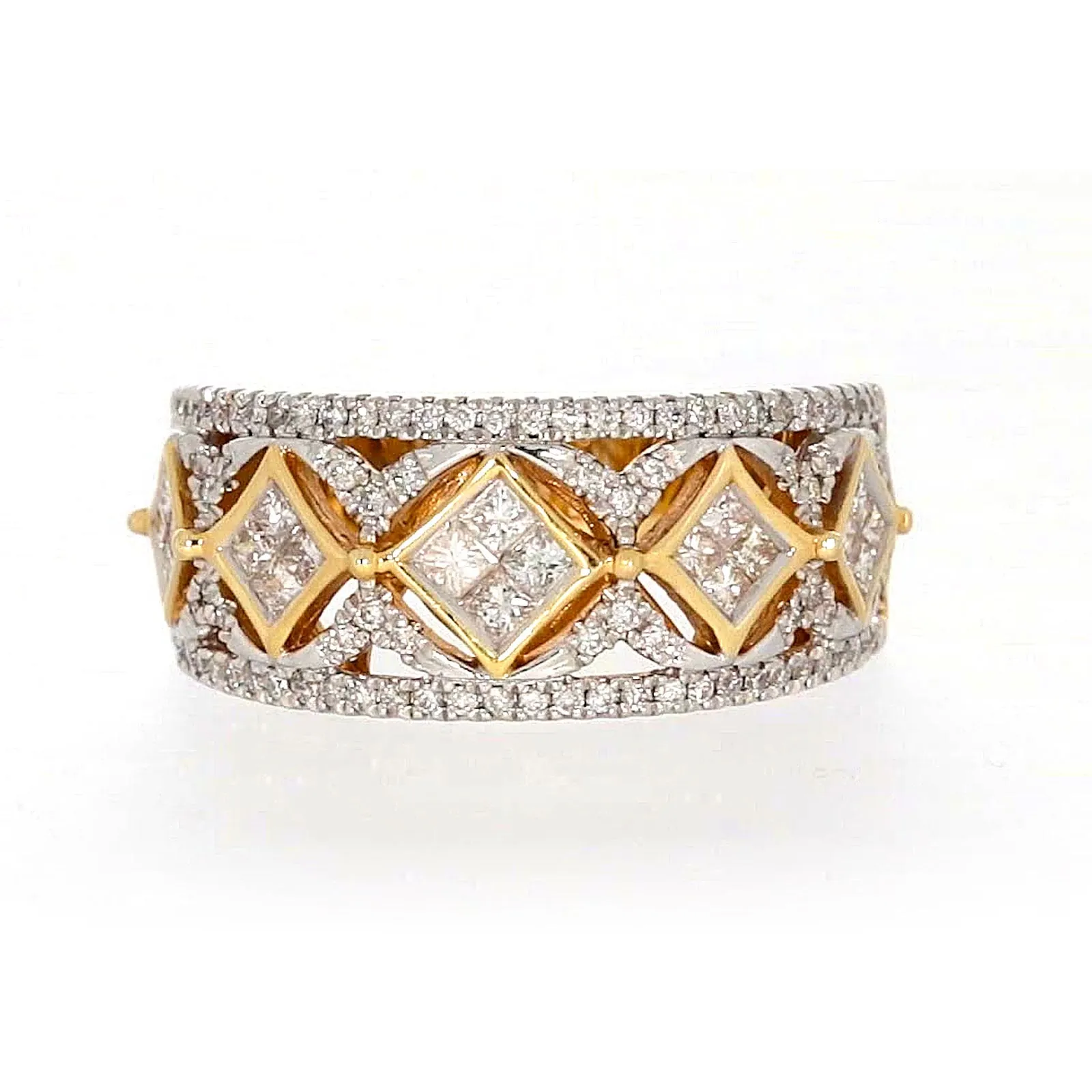 New York 14ct Yellow Gold Princess and Round Brilliant Cut 3/4 CARAT tw of Diamonds Ring