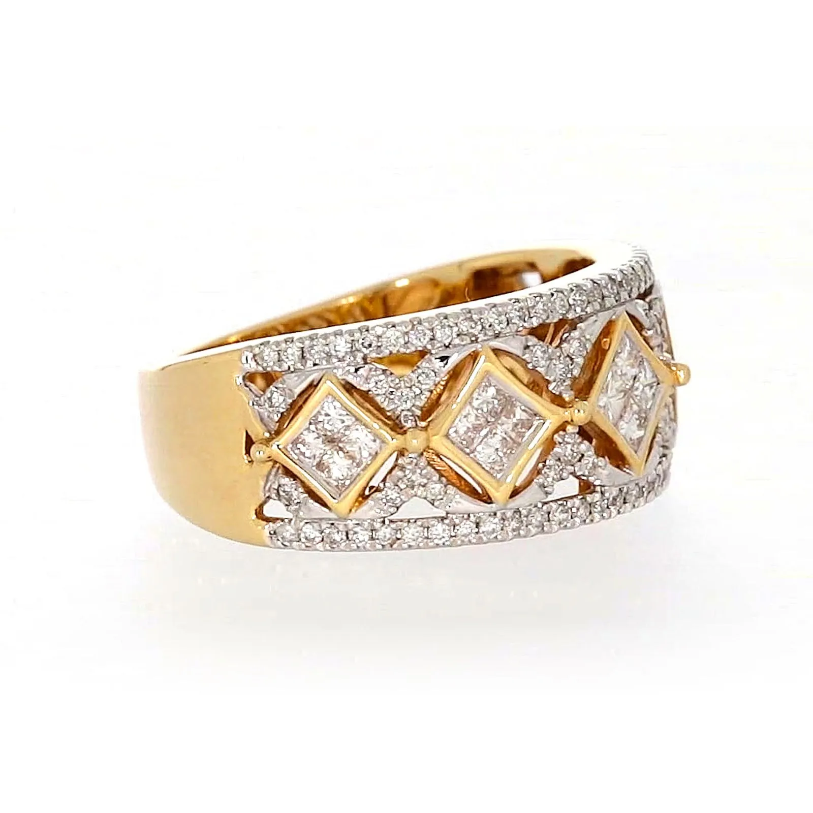 New York 14ct Yellow Gold Princess and Round Brilliant Cut 3/4 CARAT tw of Diamonds Ring