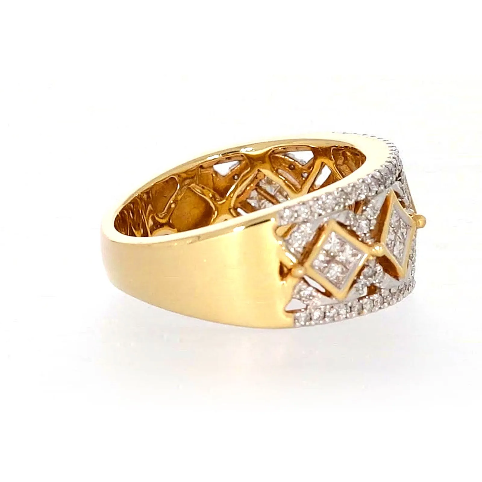 New York 14ct Yellow Gold Princess and Round Brilliant Cut 3/4 CARAT tw of Diamonds Ring