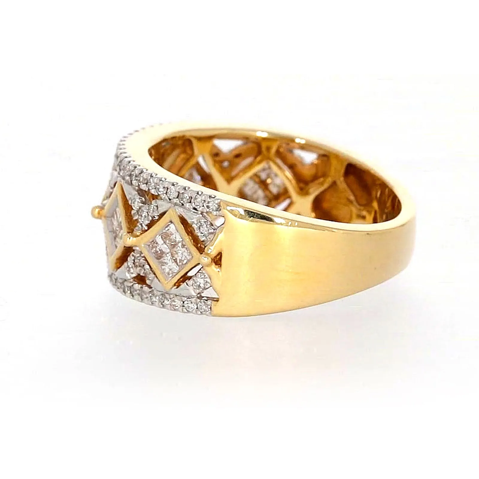 New York 14ct Yellow Gold Princess and Round Brilliant Cut 3/4 CARAT tw of Diamonds Ring