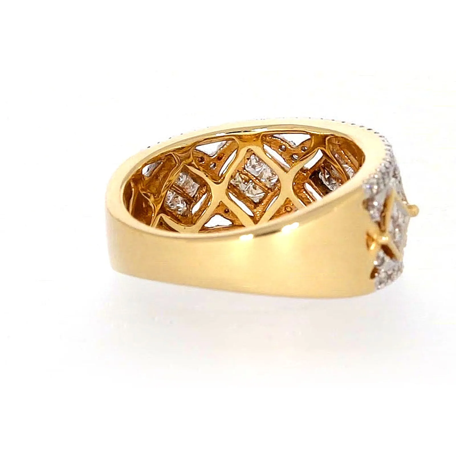 New York 14ct Yellow Gold Princess and Round Brilliant Cut 3/4 CARAT tw of Diamonds Ring