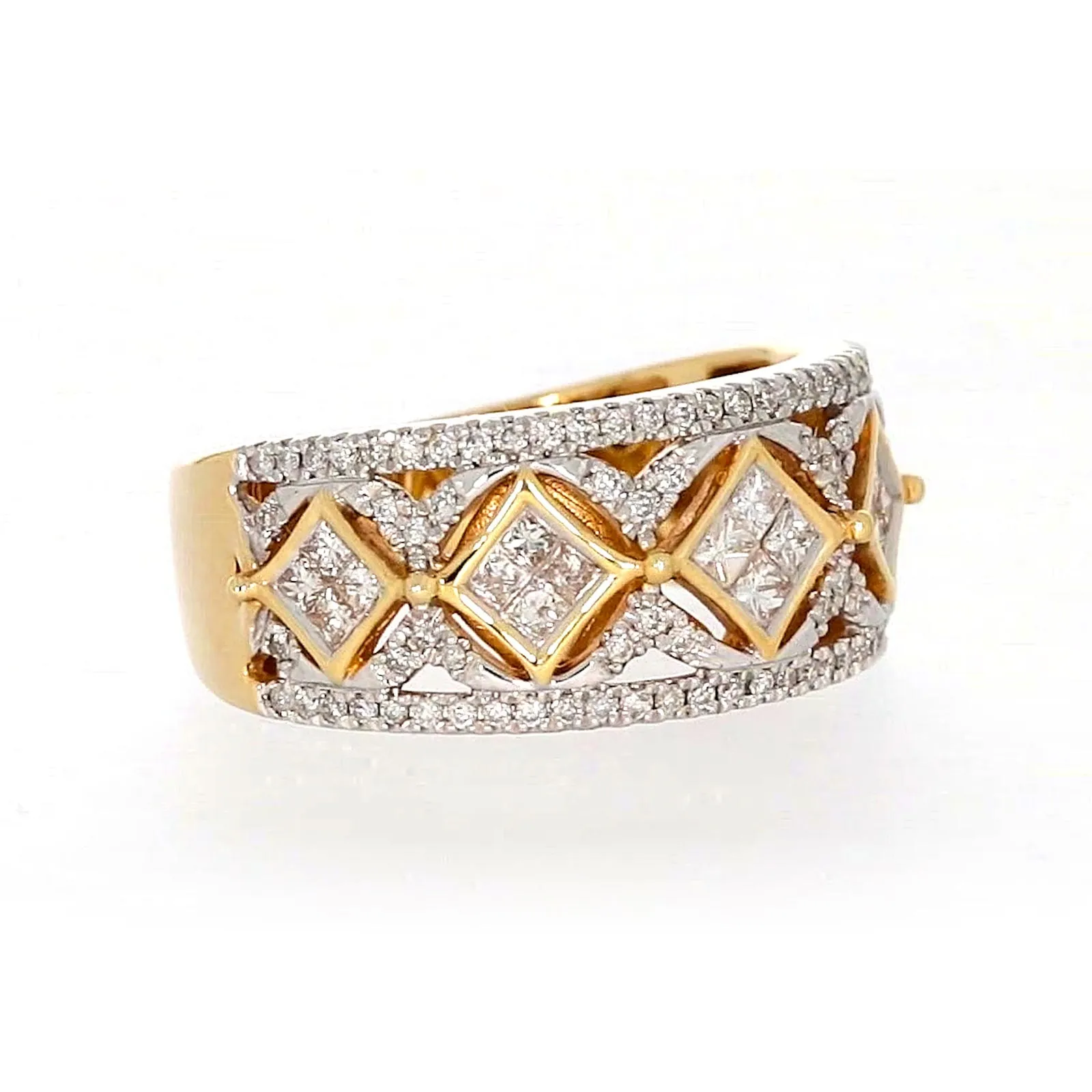 New York 14ct Yellow Gold Princess and Round Brilliant Cut 3/4 CARAT tw of Diamonds Ring