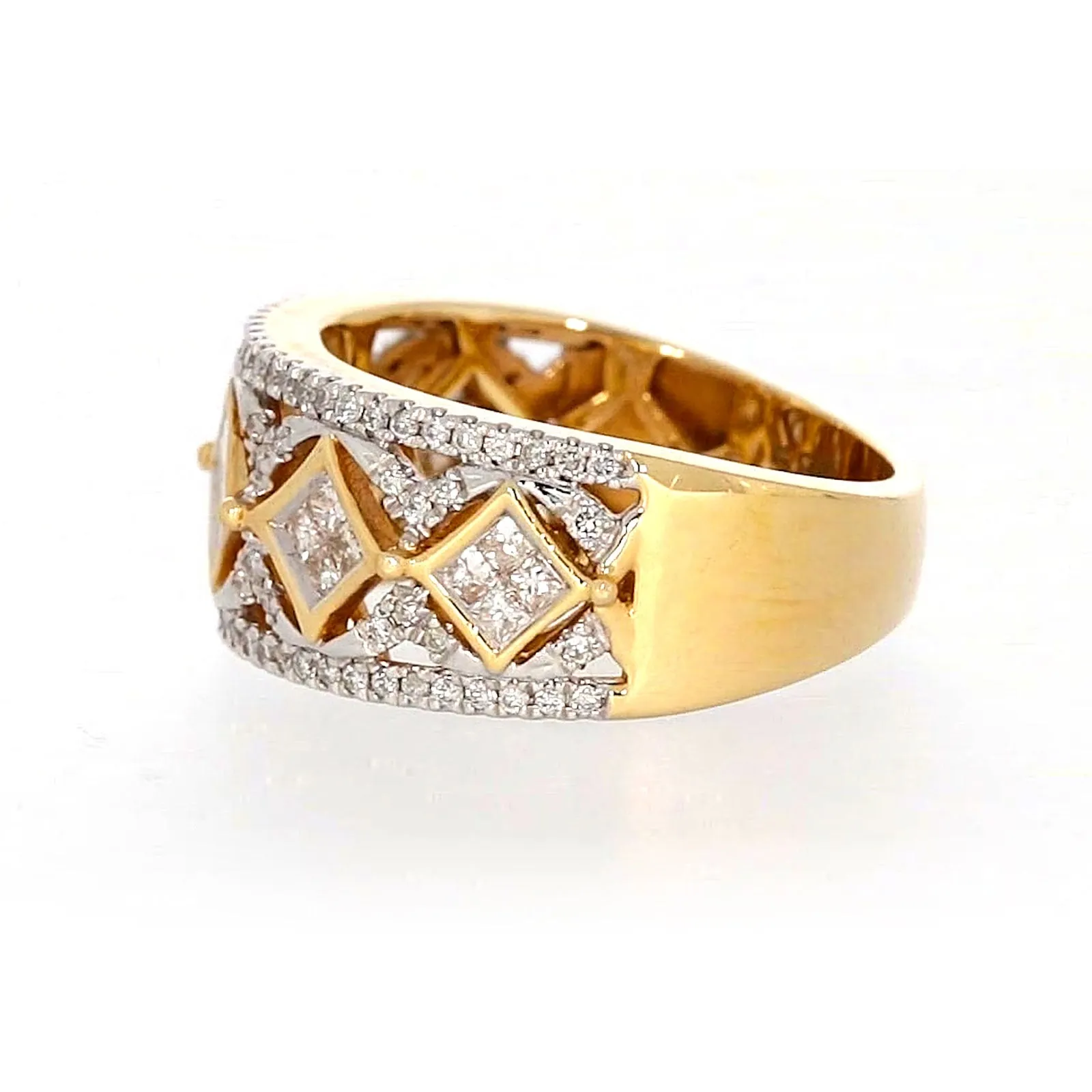 New York 14ct Yellow Gold Princess and Round Brilliant Cut 3/4 CARAT tw of Diamonds Ring