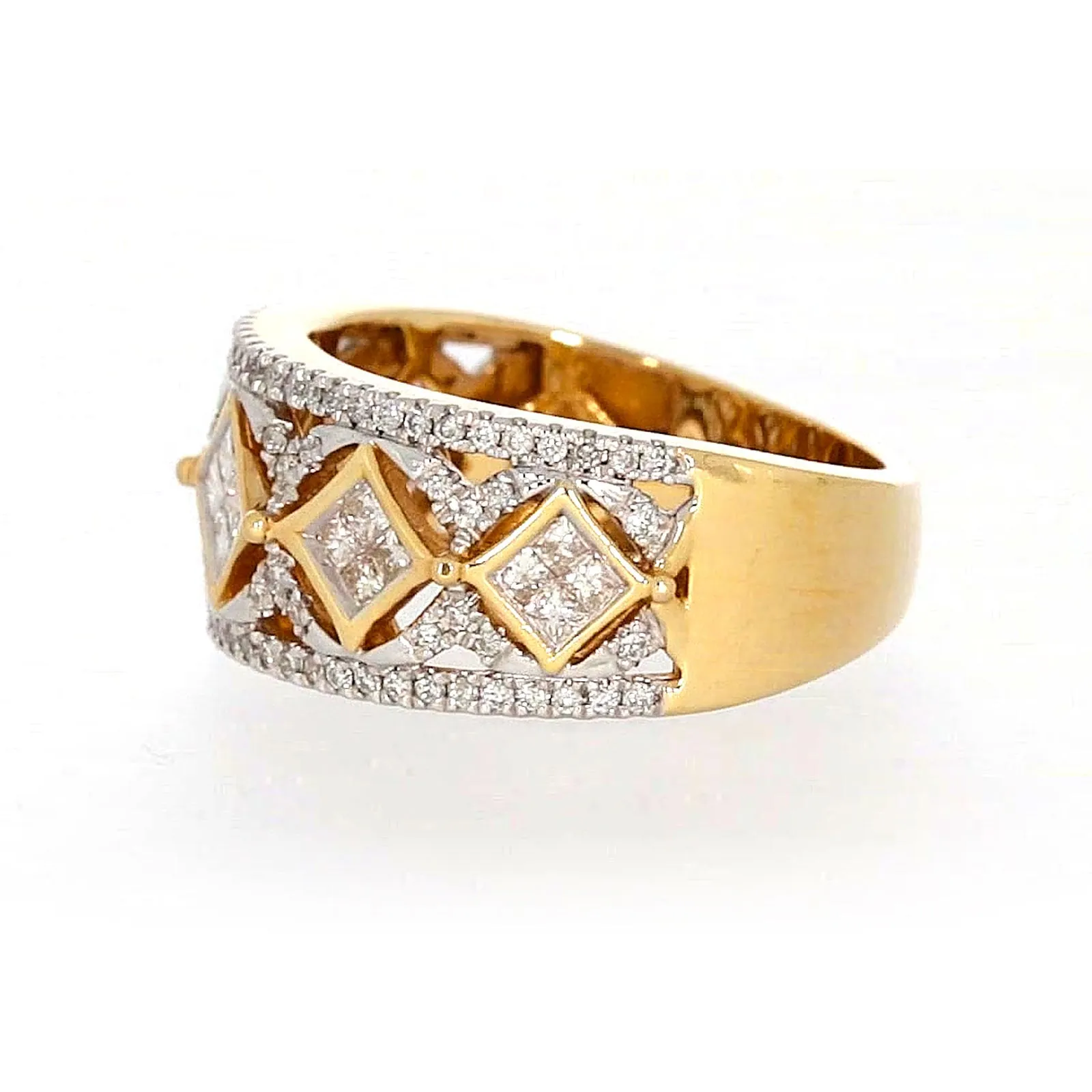 New York 14ct Yellow Gold Princess and Round Brilliant Cut 3/4 CARAT tw of Diamonds Ring