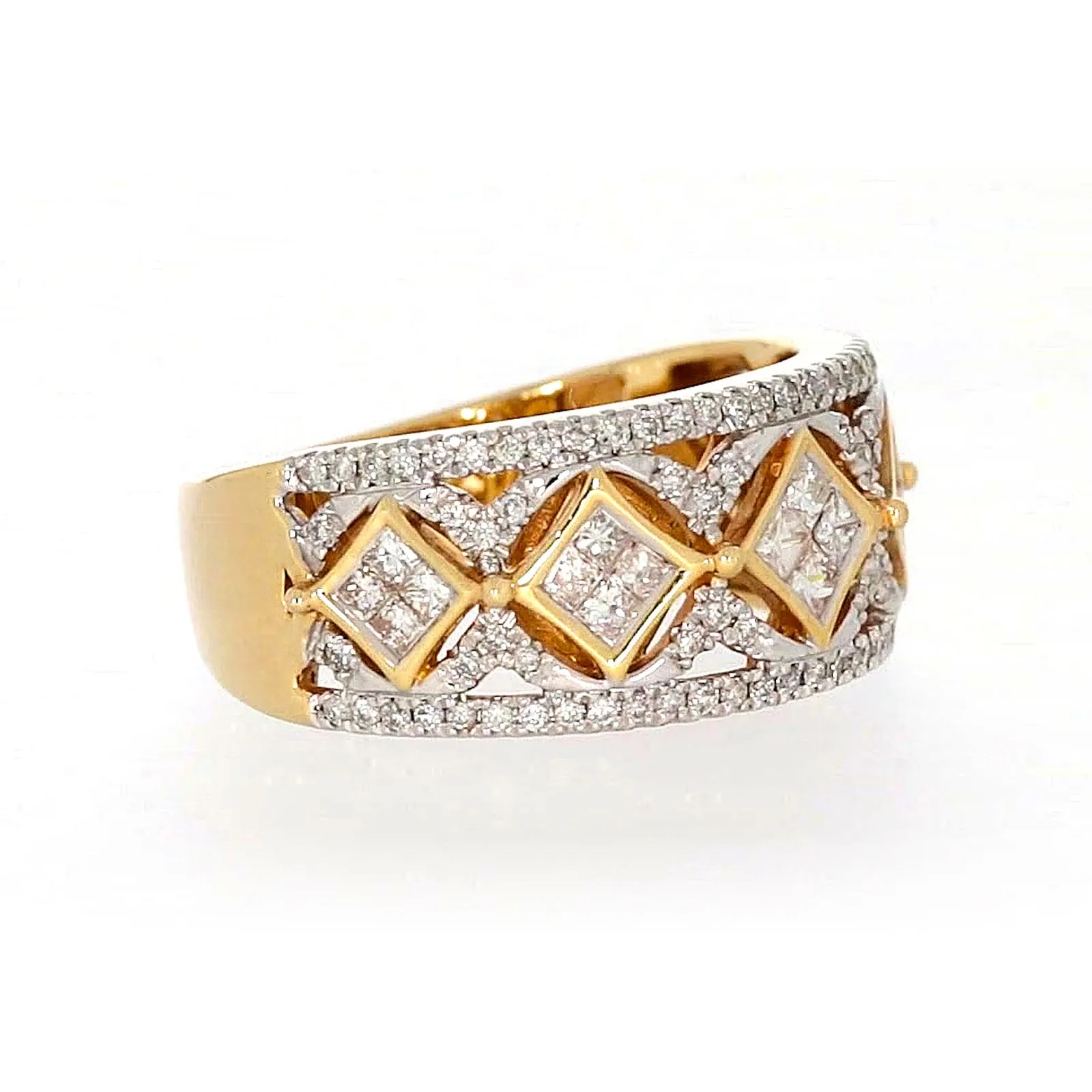 New York 14ct Yellow Gold Princess and Round Brilliant Cut 3/4 CARAT tw of Diamonds Ring