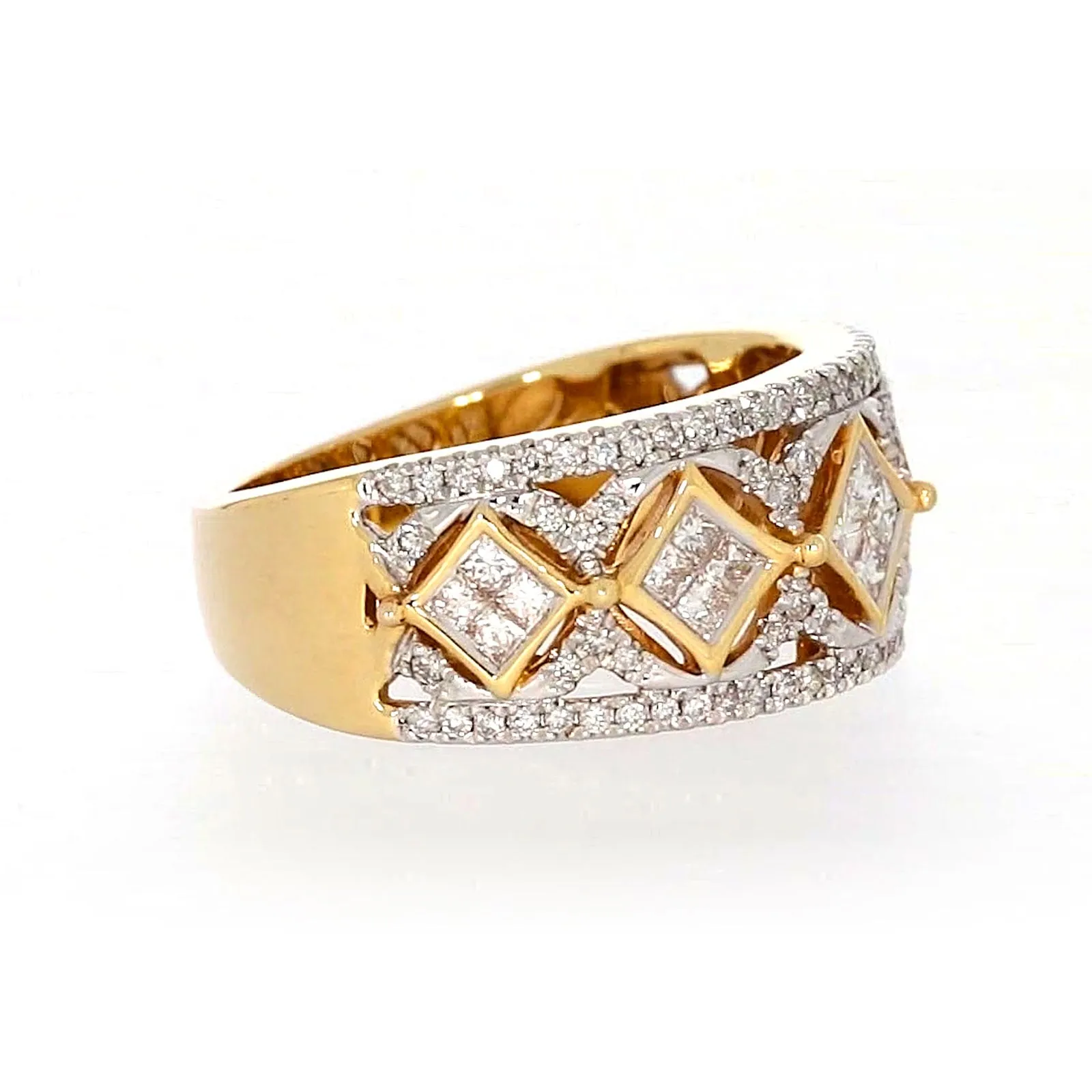 New York 14ct Yellow Gold Princess and Round Brilliant Cut 3/4 CARAT tw of Diamonds Ring