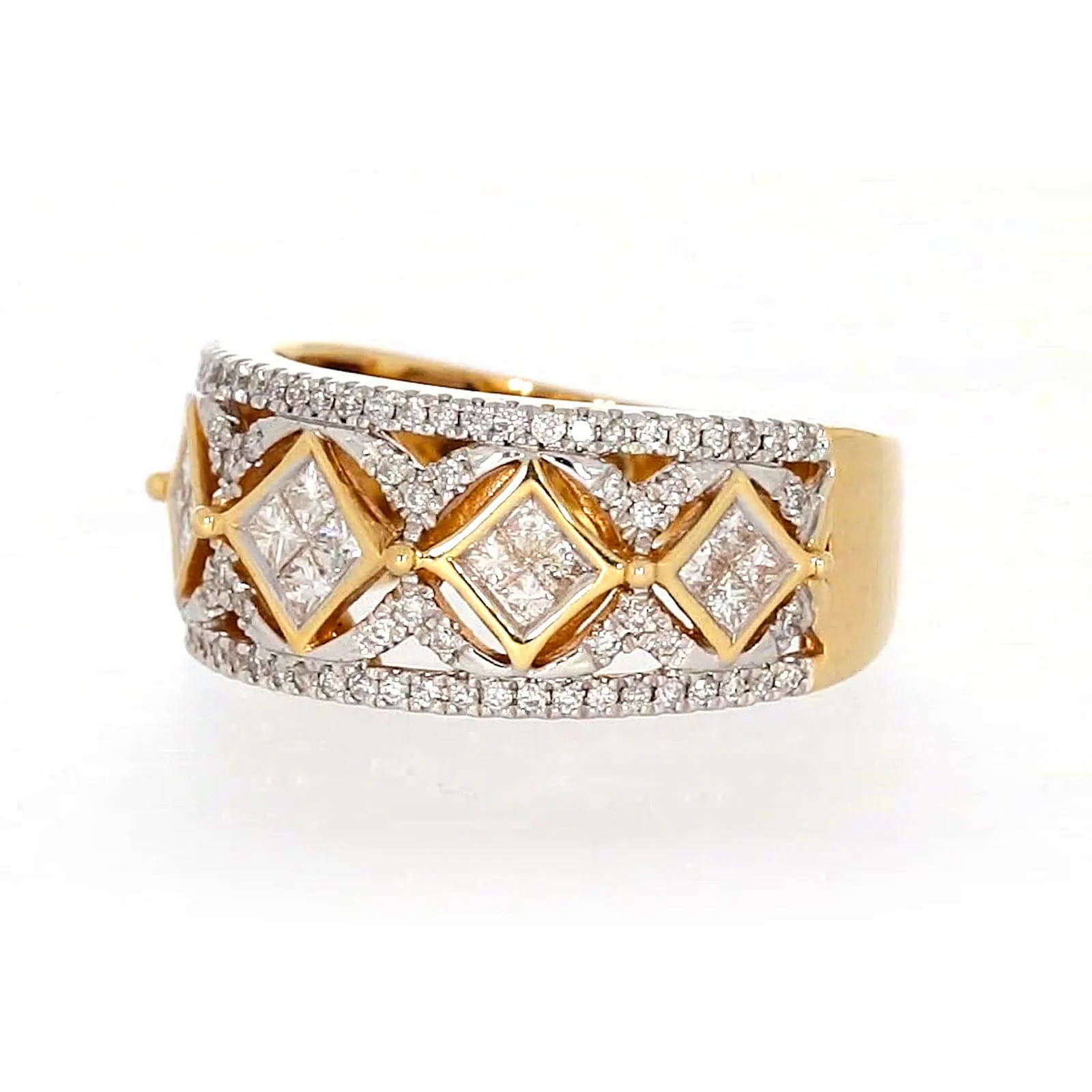 New York 14ct Yellow Gold Princess and Round Brilliant Cut 3/4 CARAT tw of Diamonds Ring