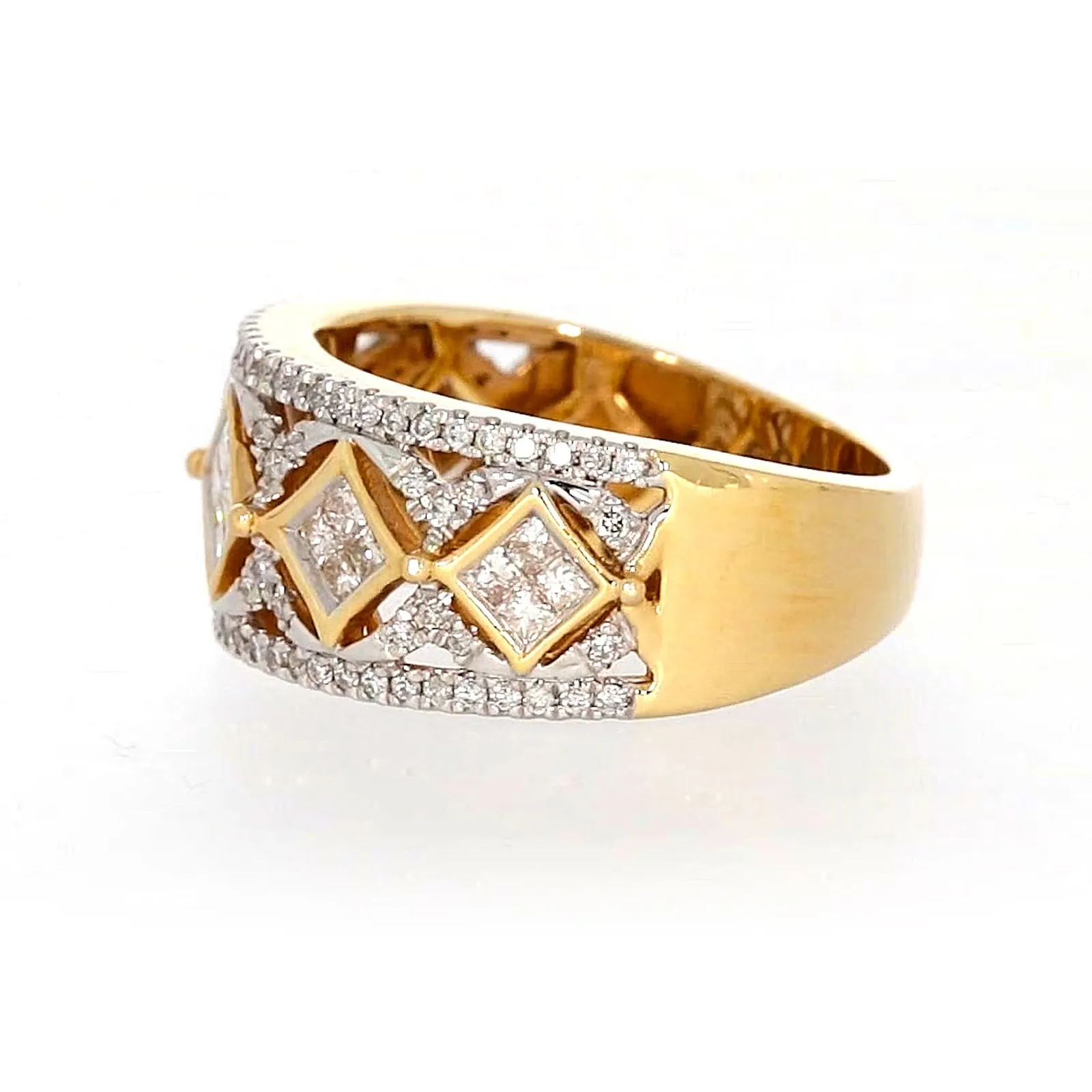 New York 14ct Yellow Gold Princess and Round Brilliant Cut 3/4 CARAT tw of Diamonds Ring