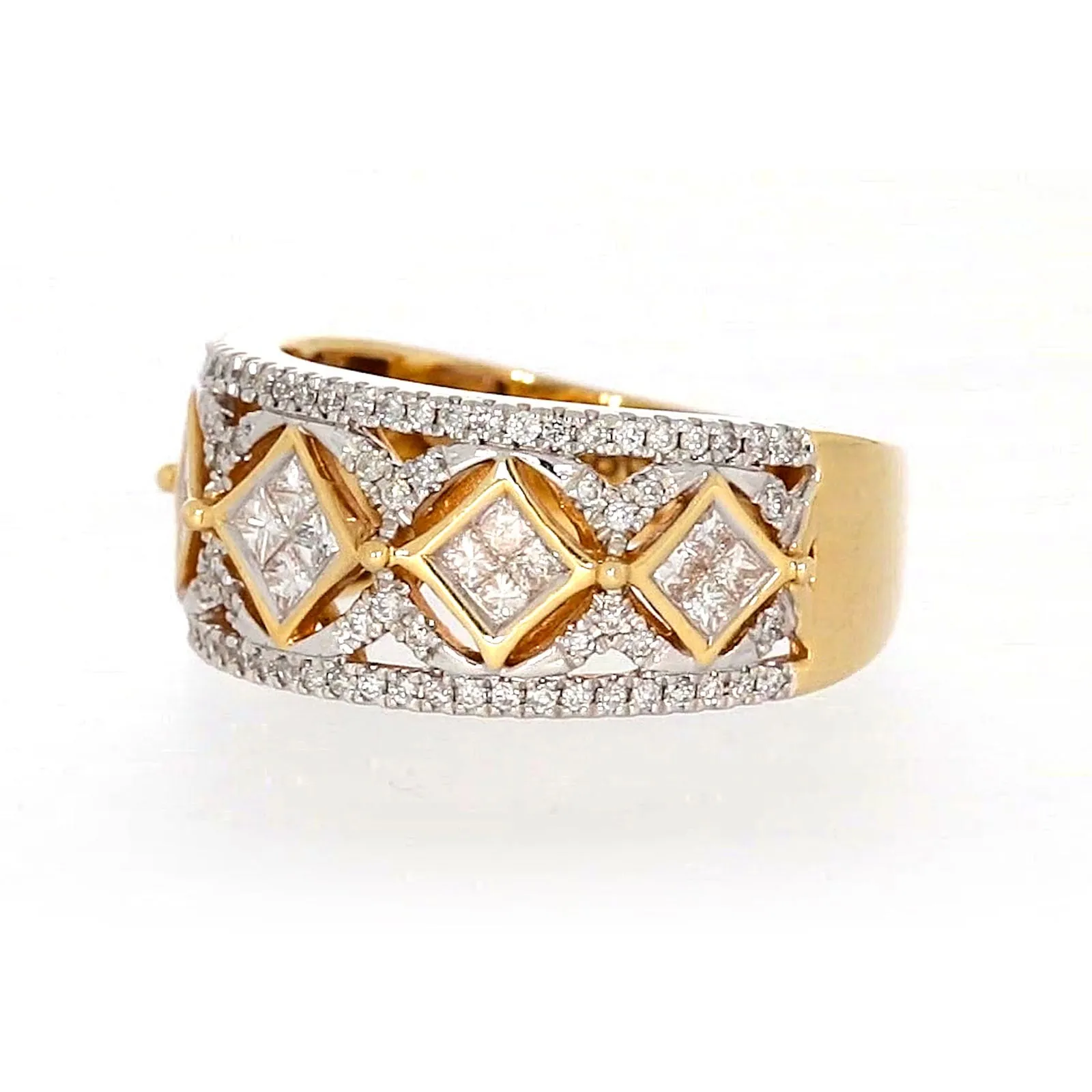 New York 14ct Yellow Gold Princess and Round Brilliant Cut 3/4 CARAT tw of Diamonds Ring