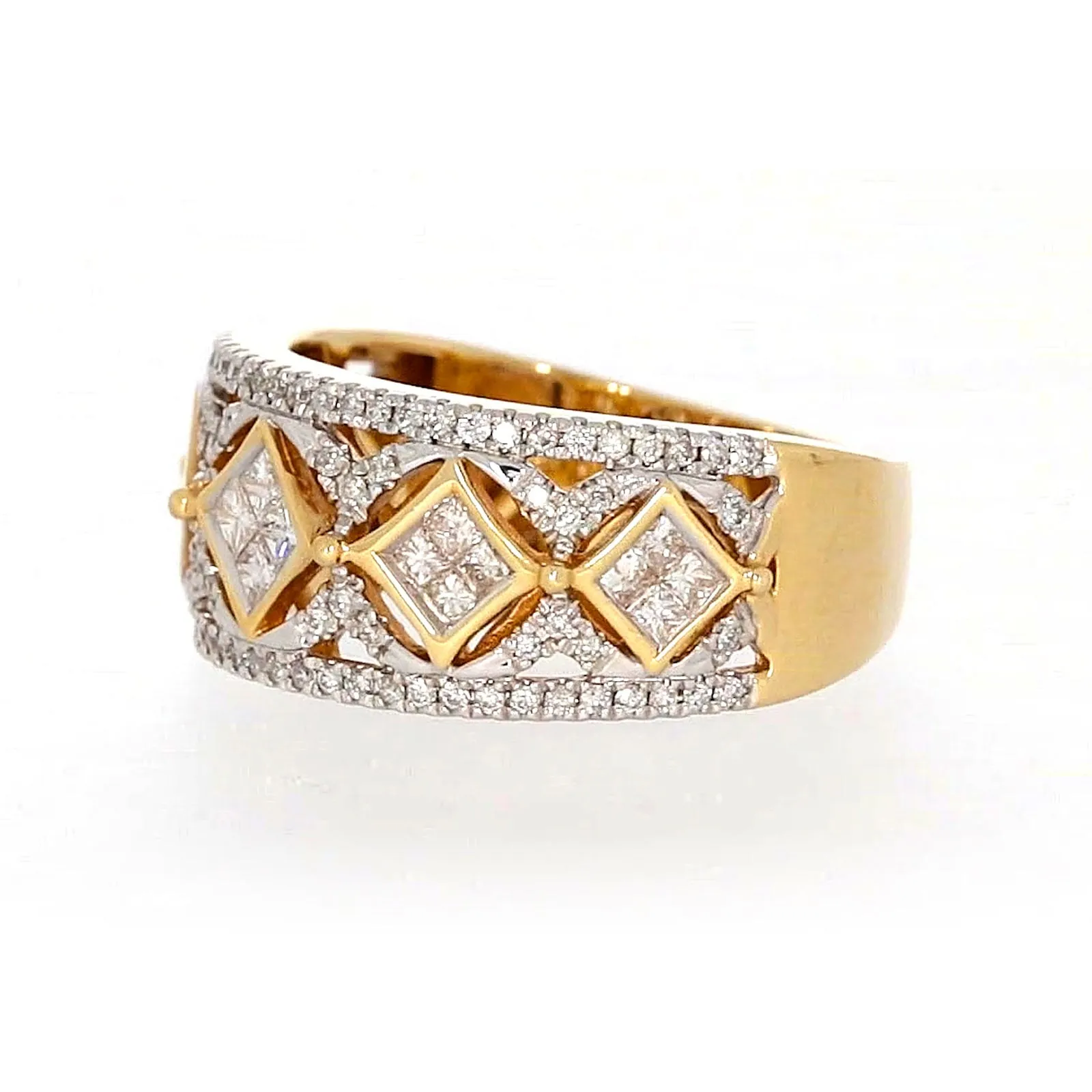 New York 14ct Yellow Gold Princess and Round Brilliant Cut 3/4 CARAT tw of Diamonds Ring