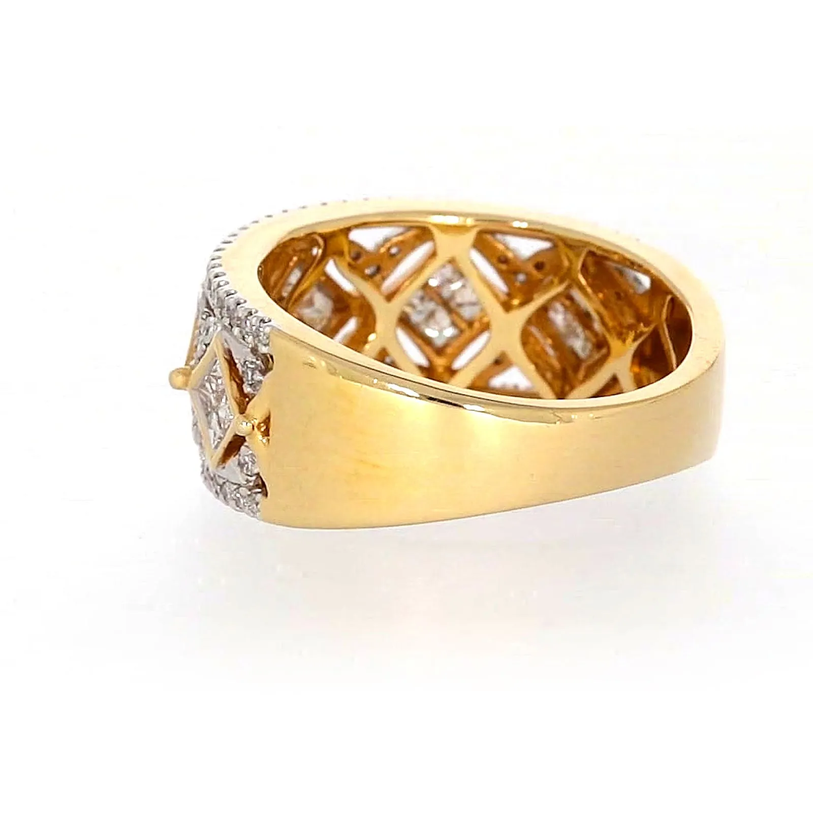 New York 14ct Yellow Gold Princess and Round Brilliant Cut 3/4 CARAT tw of Diamonds Ring