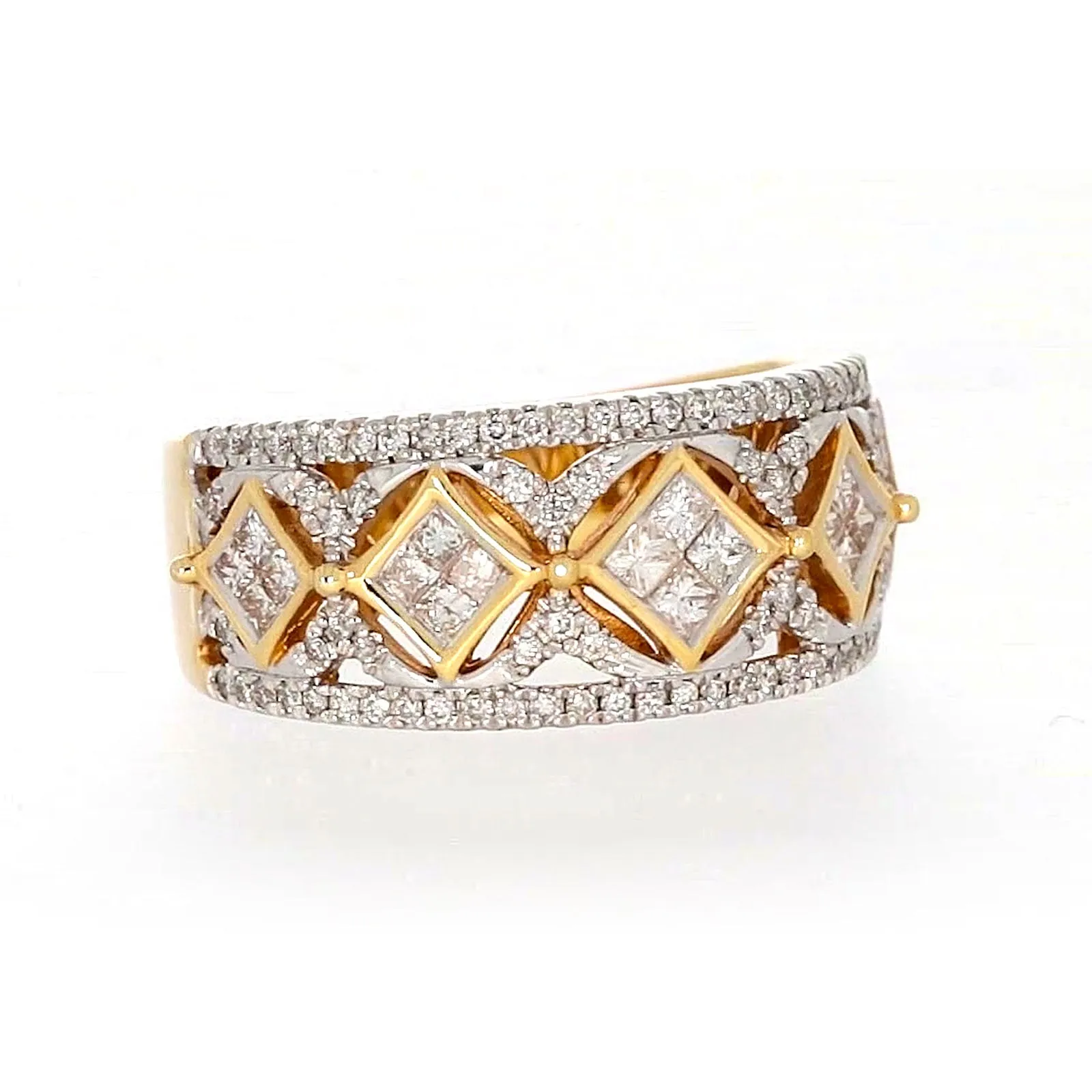 New York 14ct Yellow Gold Princess and Round Brilliant Cut 3/4 CARAT tw of Diamonds Ring