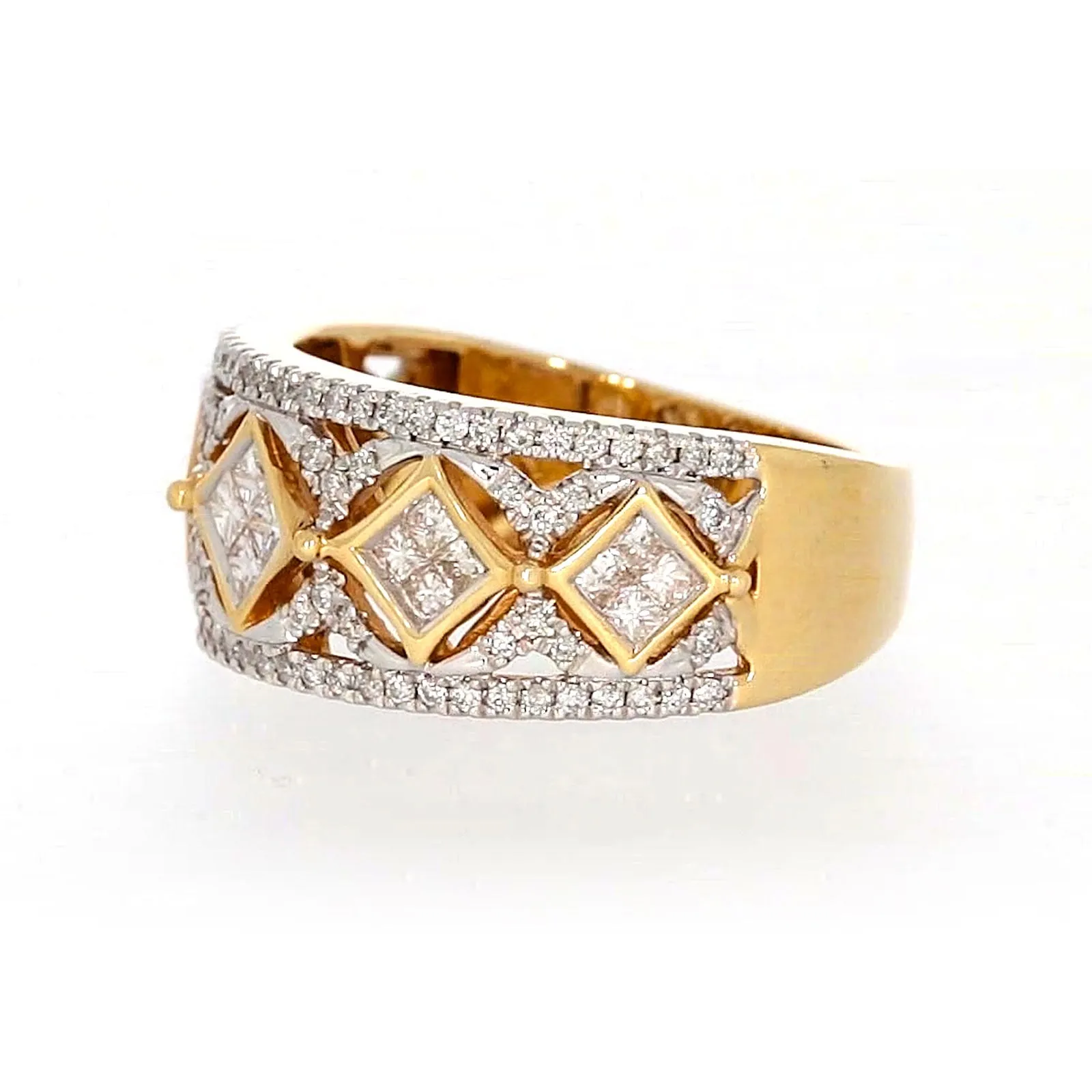 New York 14ct Yellow Gold Princess and Round Brilliant Cut 3/4 CARAT tw of Diamonds Ring