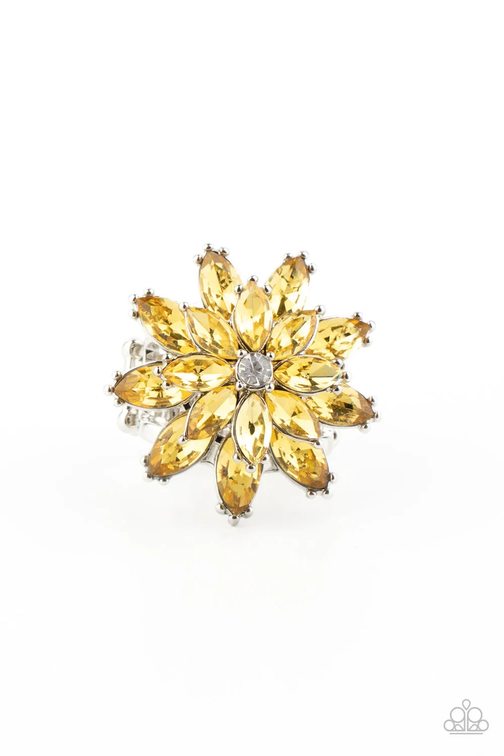 Paparazzi Am I GLEAMing? Ring Yellow