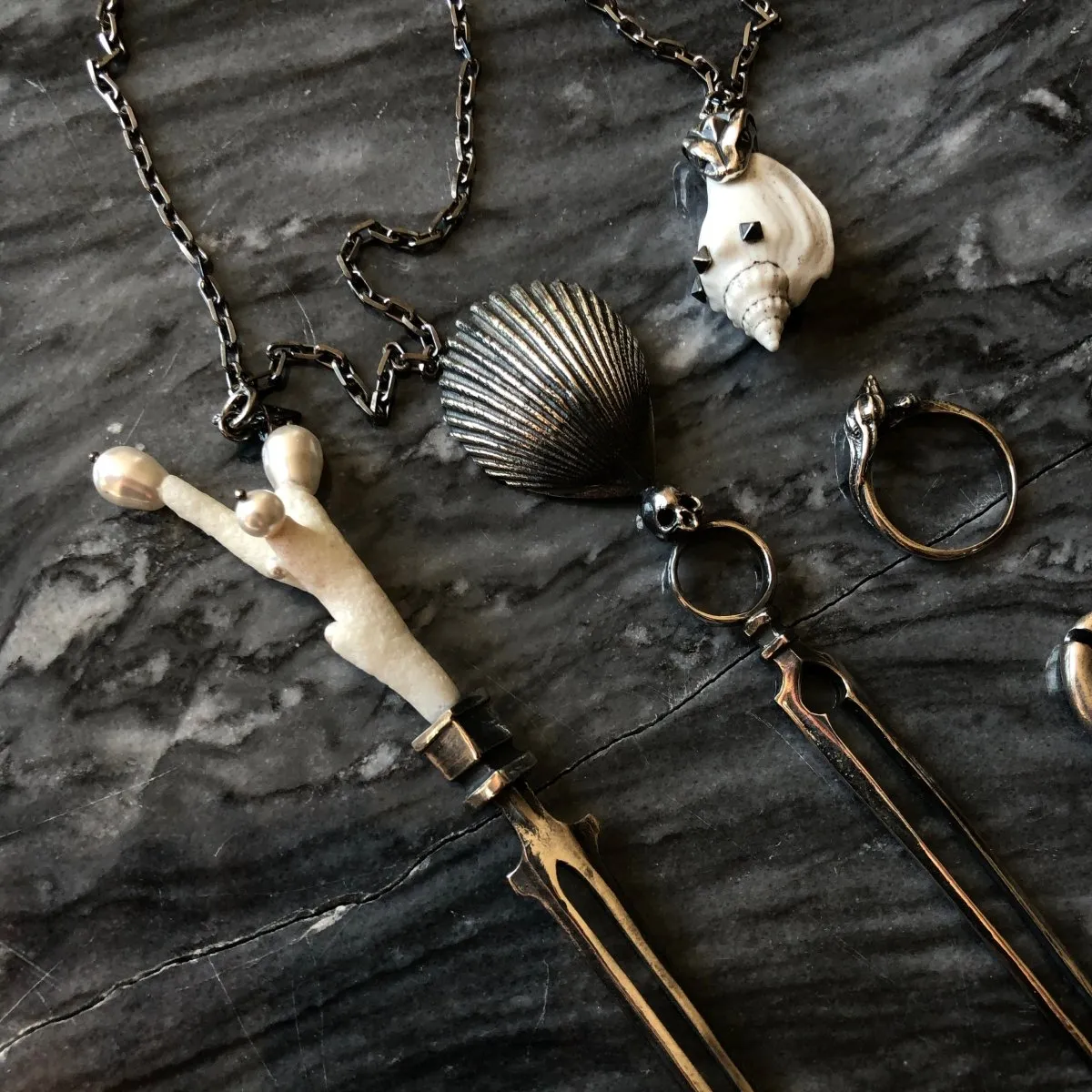 SHELL HAIRPIN