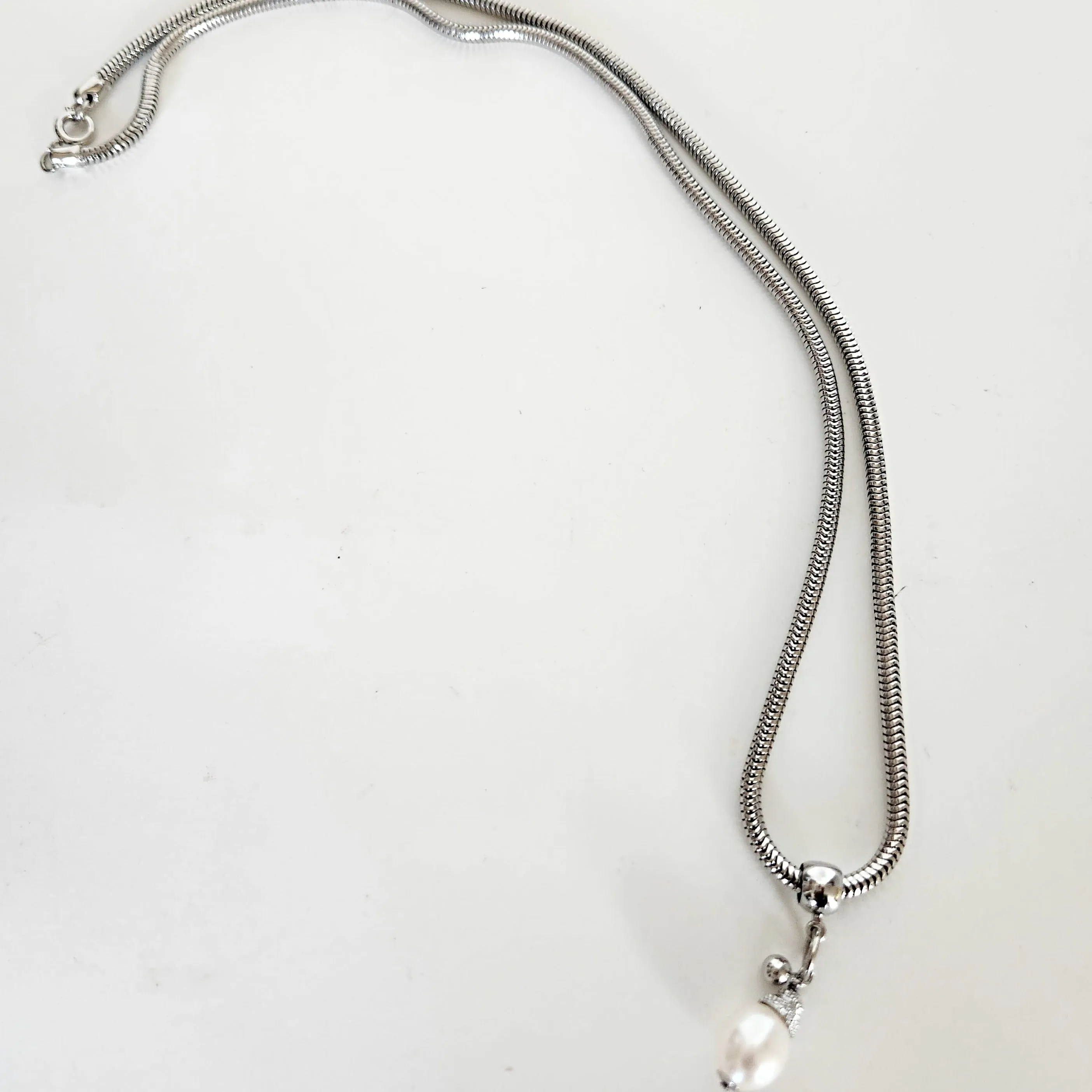 Single Life Pearl Necklace